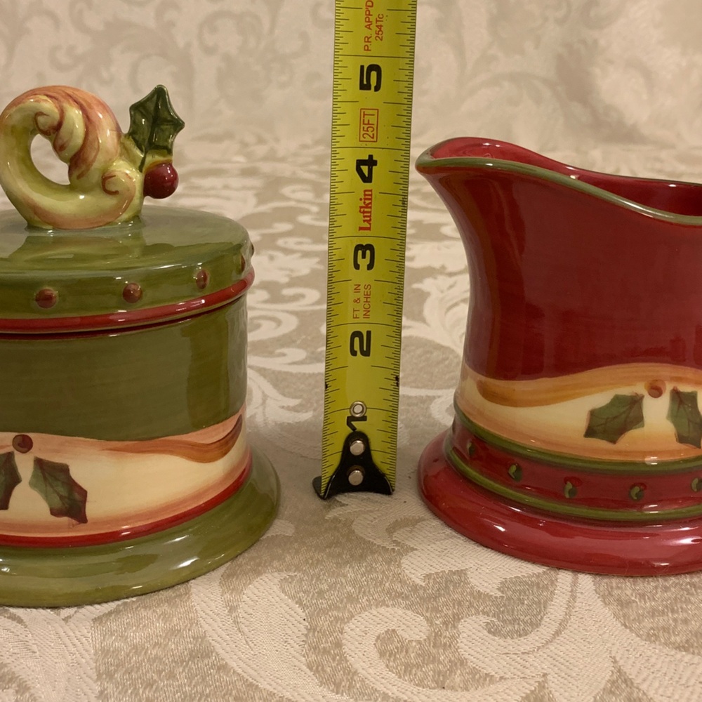 Demdaco Crimson Berries Ceramic Sugar and Creamer Set. - Picture 4 of 8